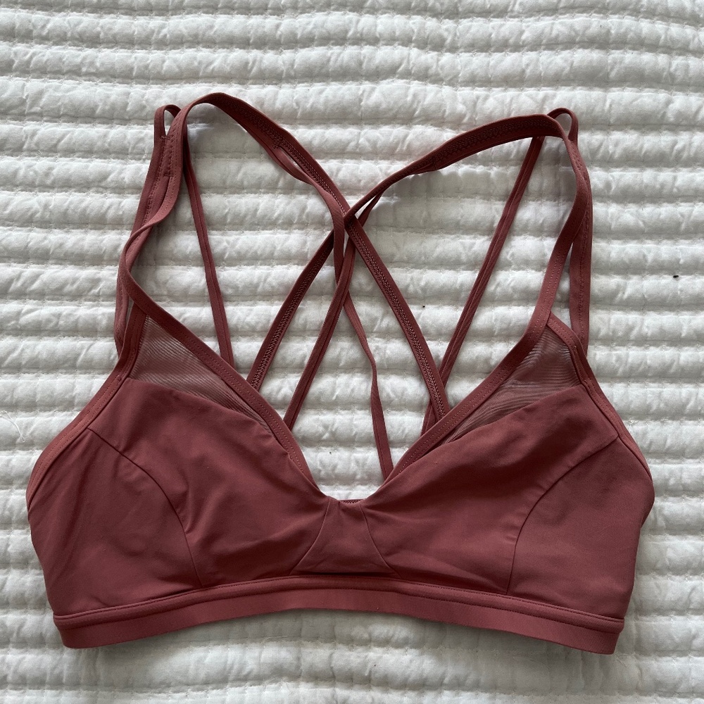 Lululemon sports bra